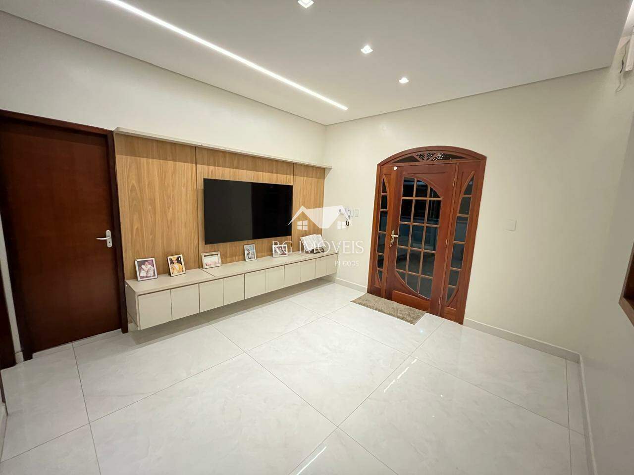 Casa, 3 quartos, 200 m² - Foto 9