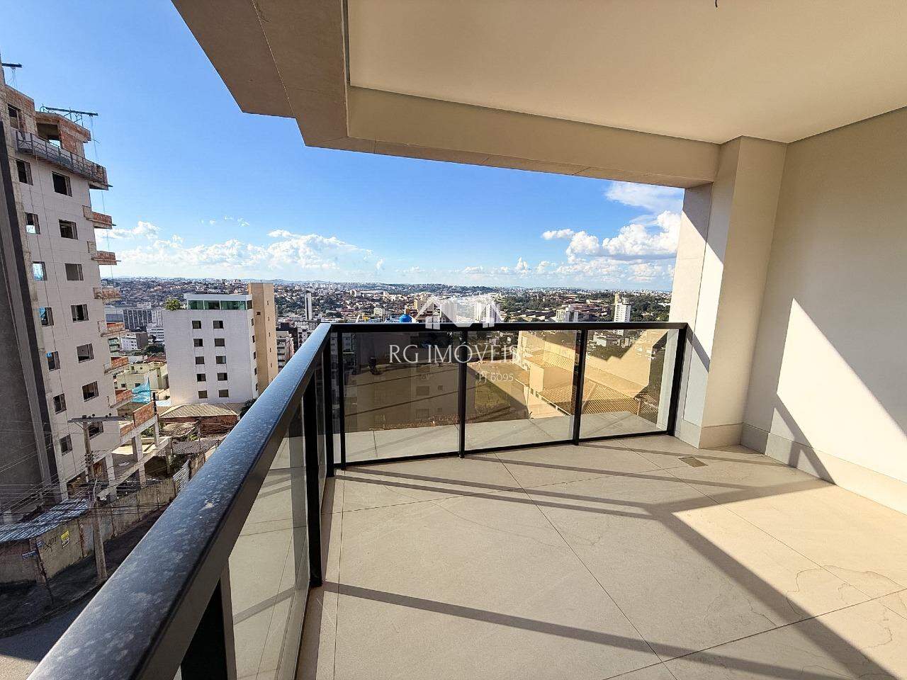 Apartamento, 3 quartos, 204 m² - Foto 2