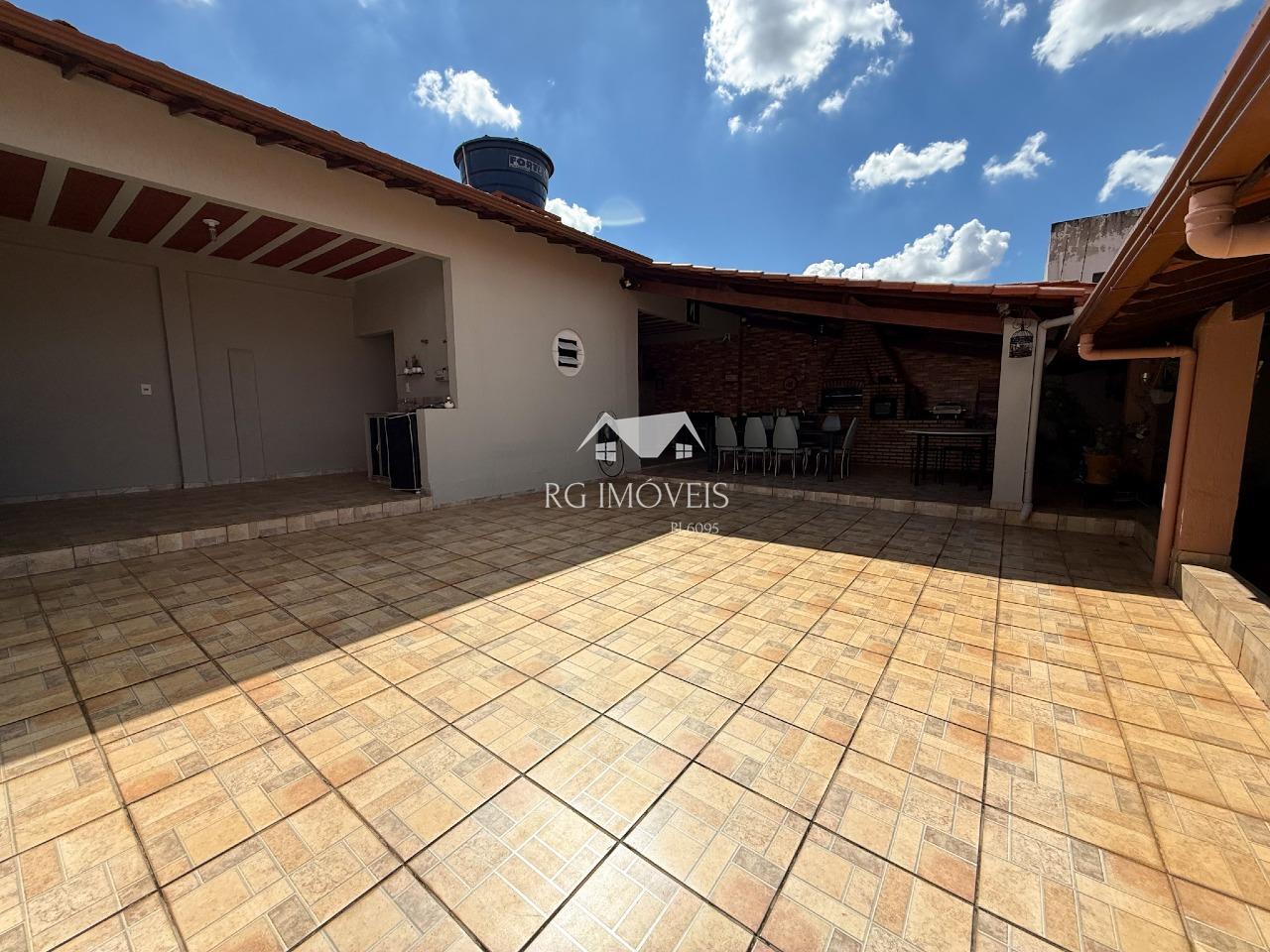 Casa, 3 quartos, 243 m² - Foto 19