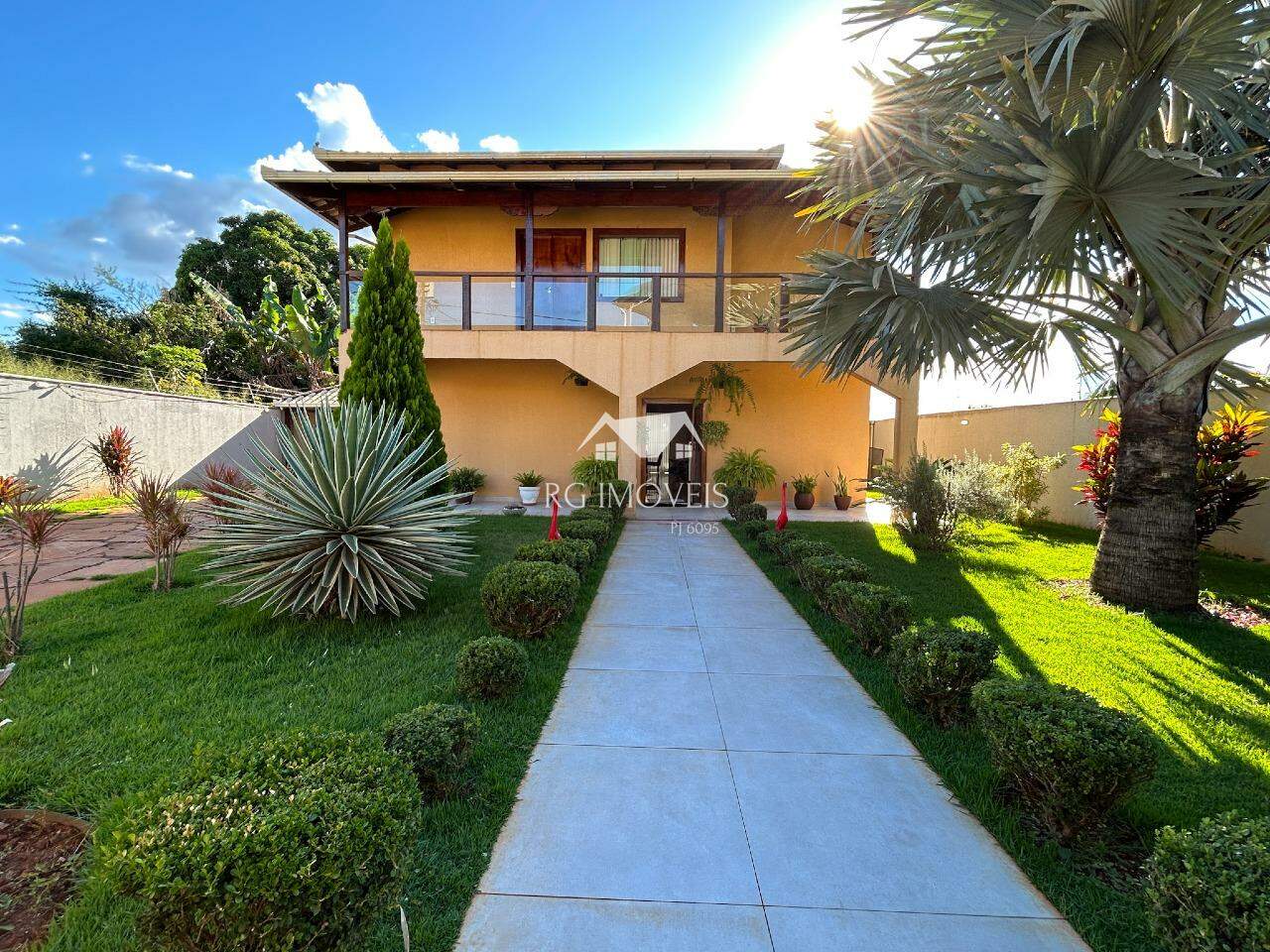 Chácara, 4 quartos, 1268 m² - Foto 1