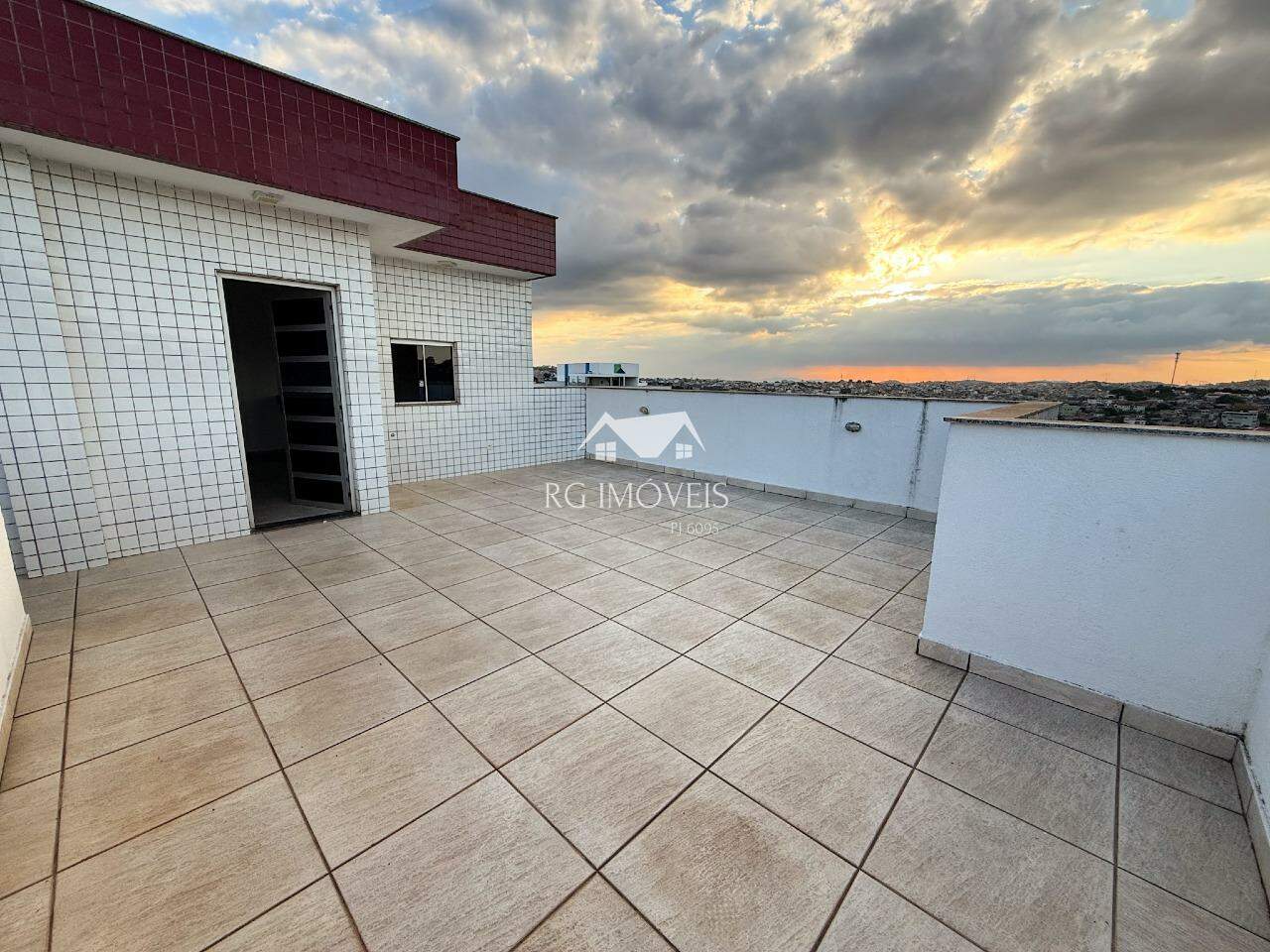 Cobertura, 3 quartos, 150 m² - Foto 2