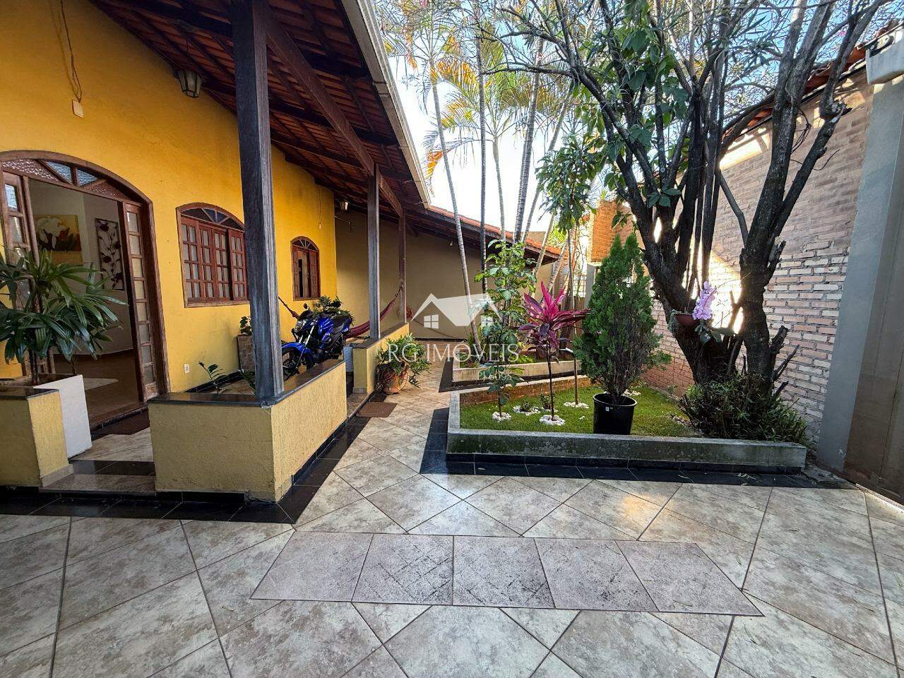 Casa, 4 quartos, 275 m² - Foto 4