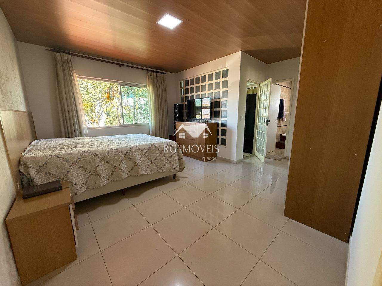 Casa, 4 quartos, 275 m² - Foto 23