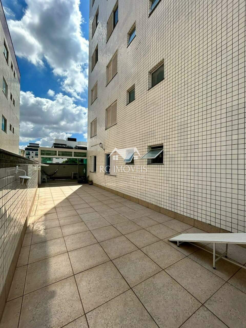 Apartamento à venda com 3 quartos, 213m² - Foto 23