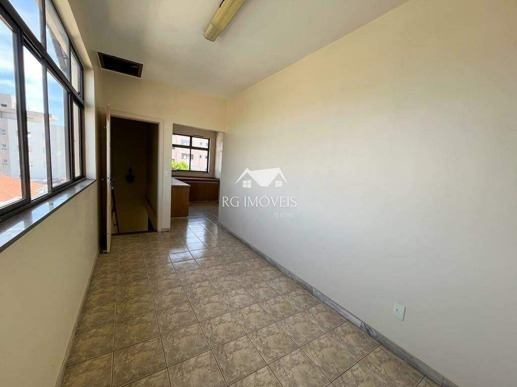 Casa à venda com 4 quartos, 360m² - Foto 16