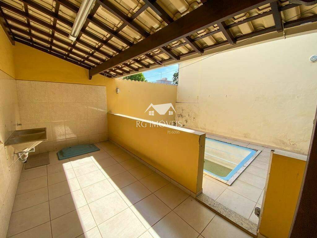 Casa à venda com 4 quartos, 360m² - Foto 21