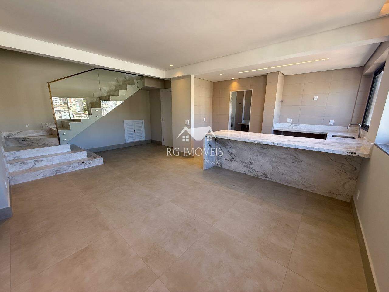 Cobertura, 3 quartos, 200 m² - Foto 1