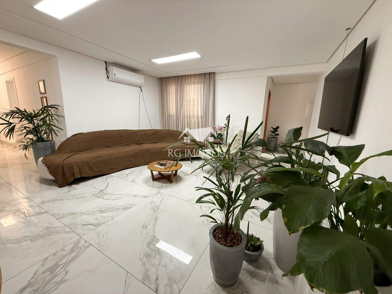 Apartamento, 3 quartos, 135 m² - Foto 2