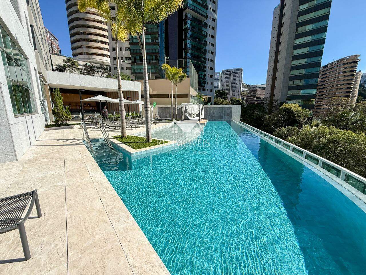 Apartamento, 4 quartos, 242 m² - Foto 1