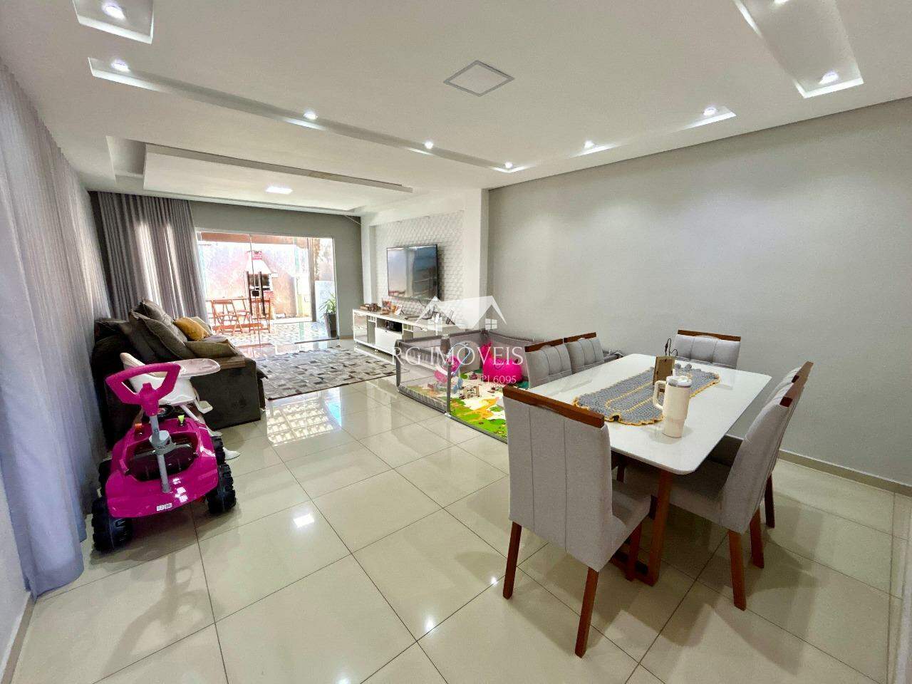 Casa, 4 quartos, 200 m² - Foto 6