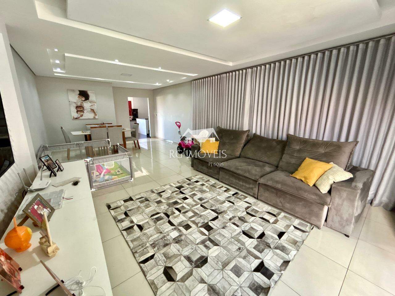 Casa, 4 quartos, 200 m² - Foto 5