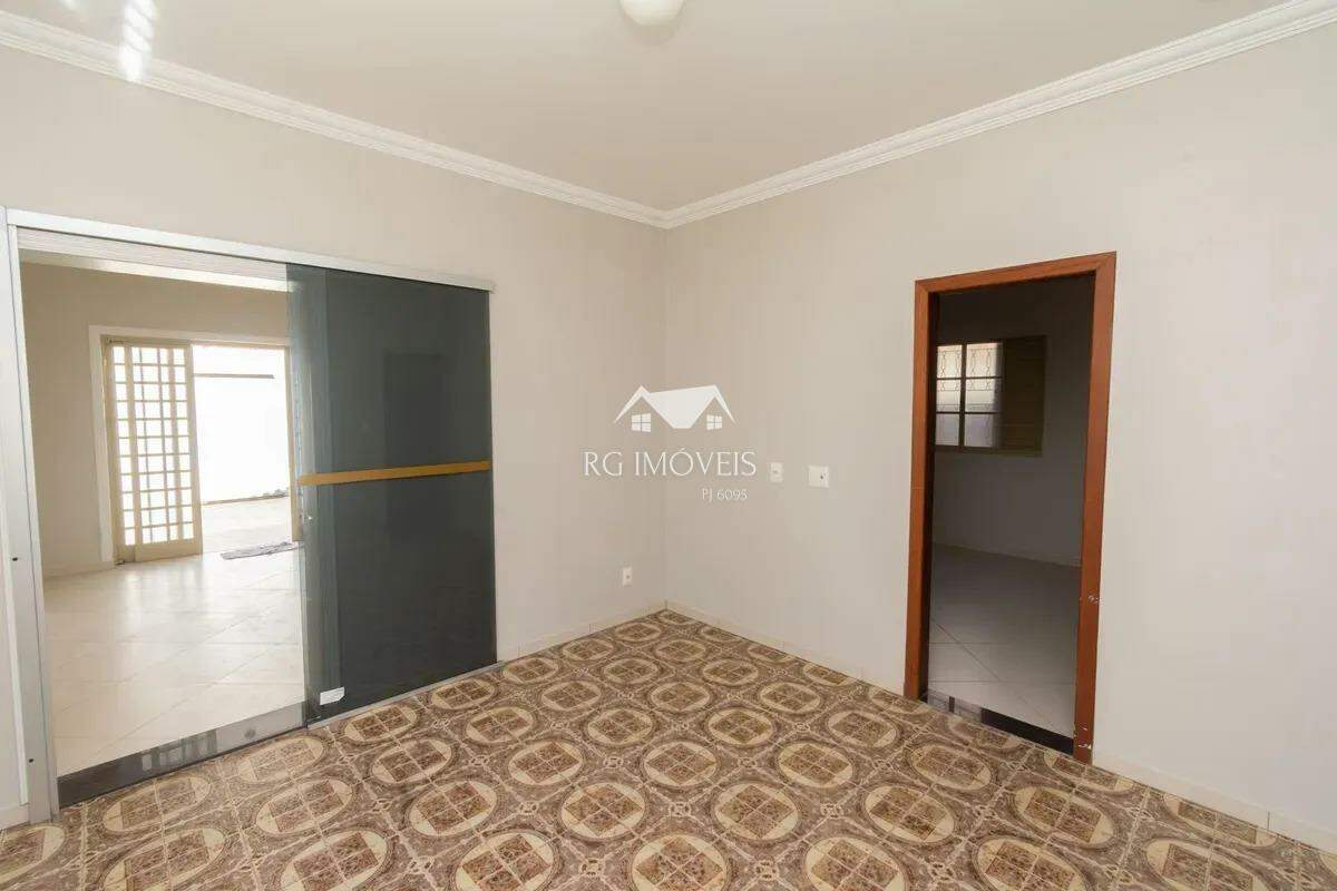 Casa, 3 quartos, 250 m² - Foto 4
