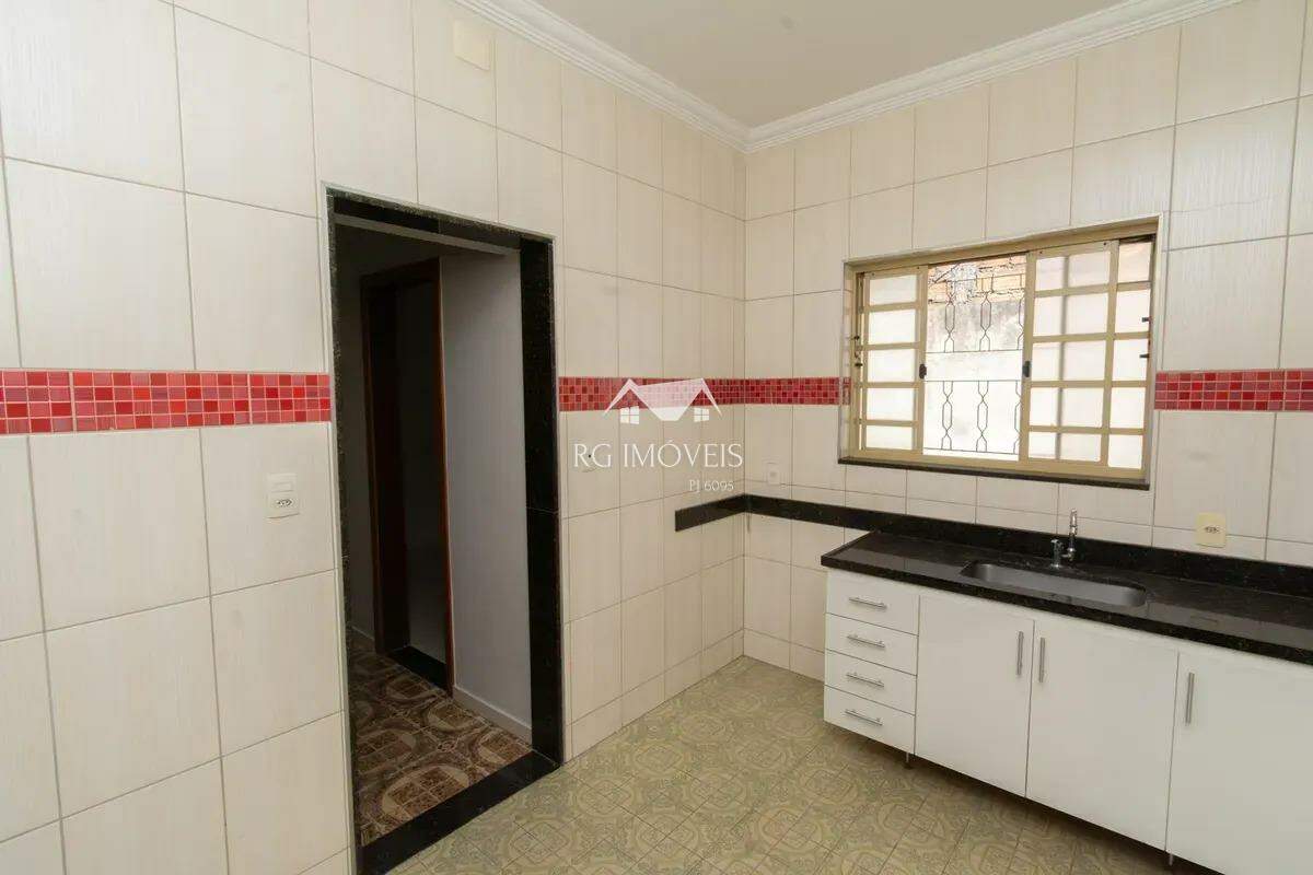 Casa, 3 quartos, 250 m² - Foto 14