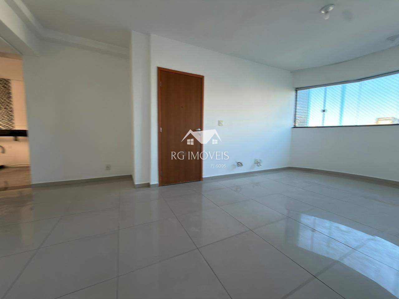 Apartamento, 3 quartos, 130 m² - Foto 2