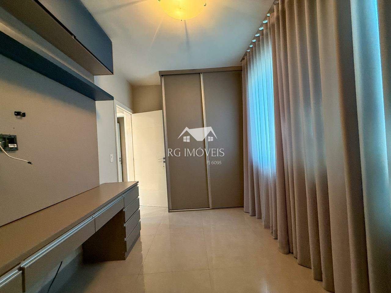 Casa, 8 quartos, 415 m² - Foto 25