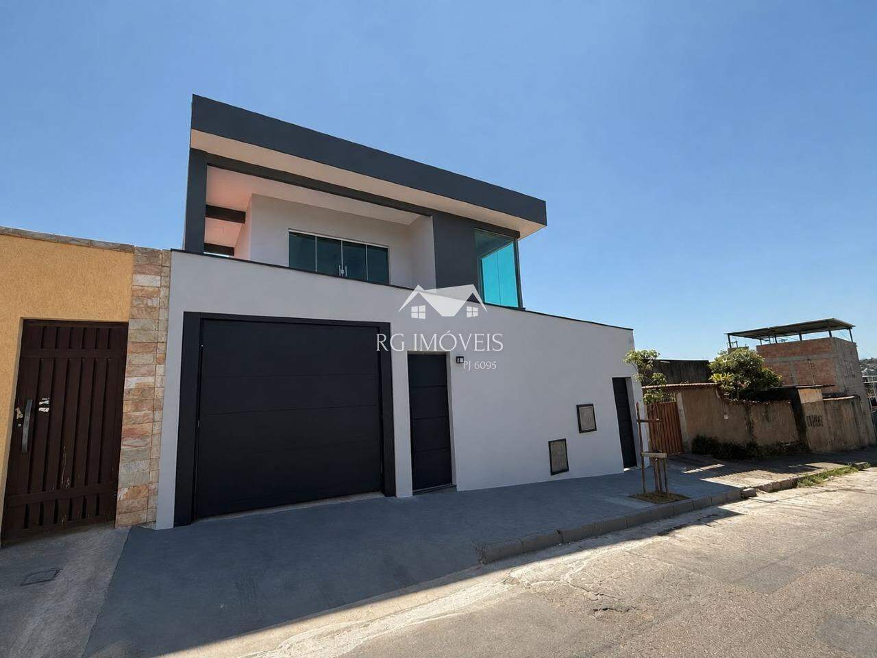 Casa, 8 quartos, 415 m² - Foto 1