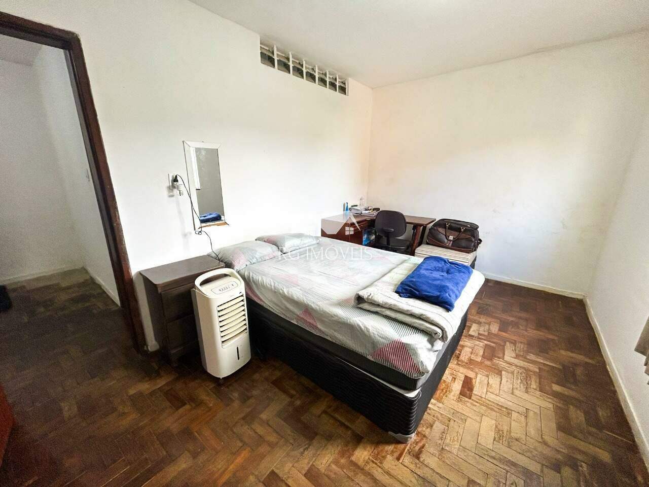 Casa à venda com 3 quartos, 360m² - Foto 12