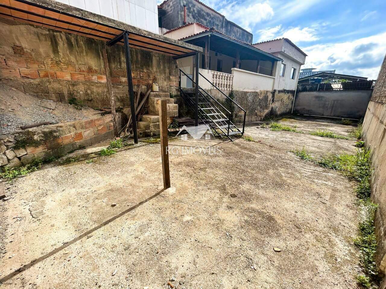 Casa à venda com 3 quartos, 360m² - Foto 13