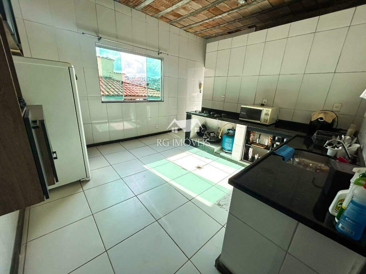 Casa à venda com 3 quartos, 360m² - Foto 18