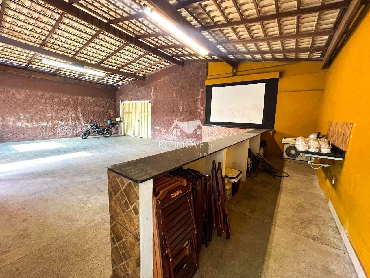 Casa à venda com 3 quartos, 360m² - Foto 22
