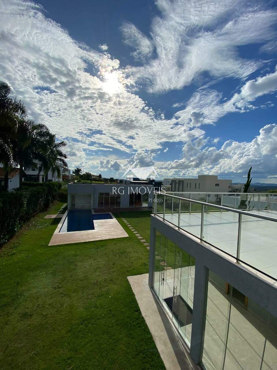 Casa de Condomínio à venda com 3 quartos, 400m² - Foto 10