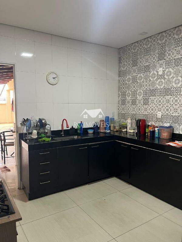 Casa, 4 quartos, 200 m² - Foto 13
