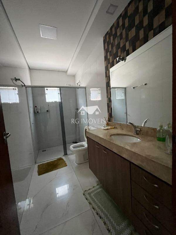 Casa, 4 quartos, 200 m² - Foto 11