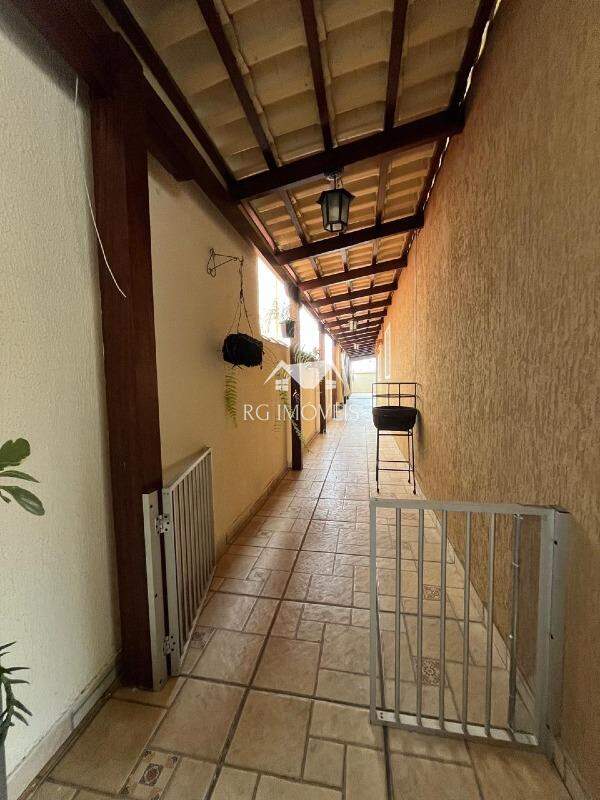 Casa, 4 quartos, 200 m² - Foto 3