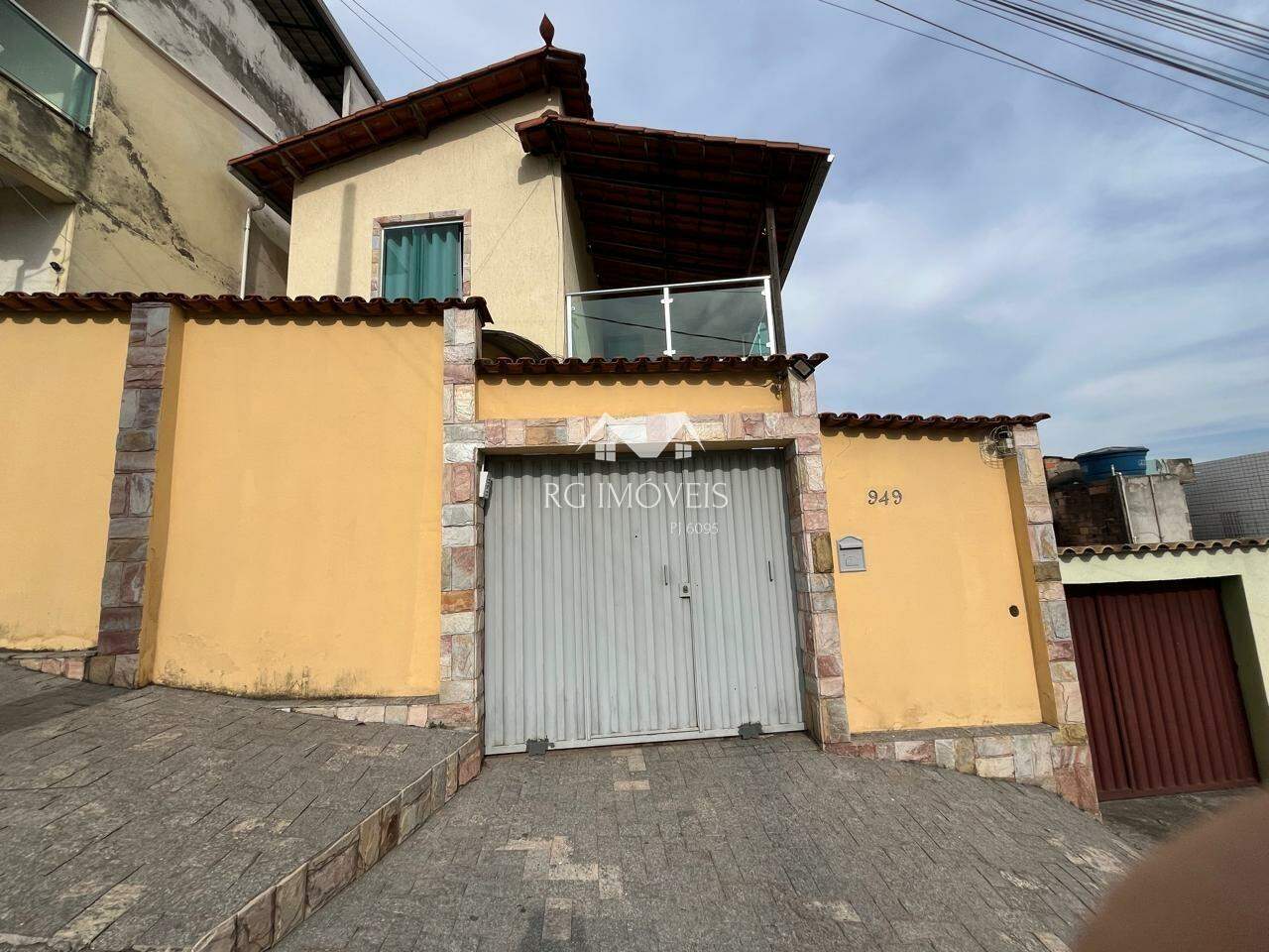 Casa, 3 quartos, 184 m² - Foto 1