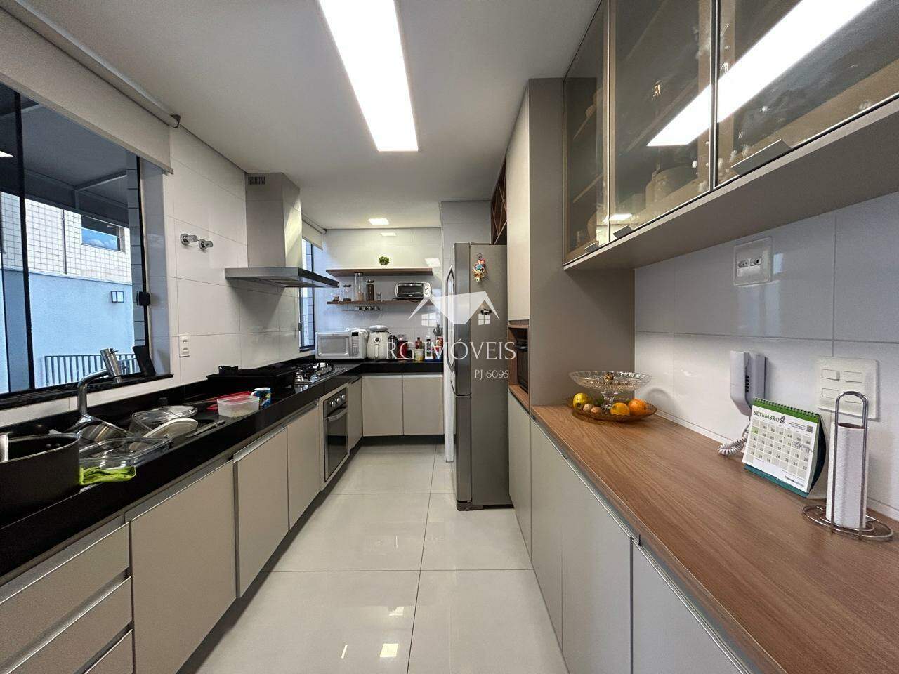 Apartamento, 3 quartos, 240 m² - Foto 8