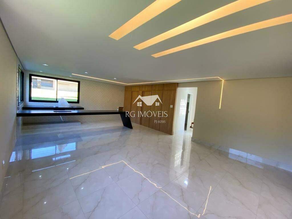 Casa de Condomínio à venda com 4 quartos, 1000m² - Foto 2