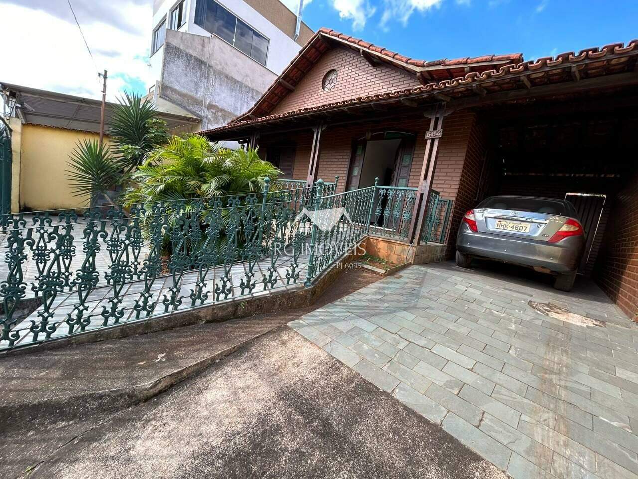 Casa à venda com 4 quartos, 374m² - Foto 17