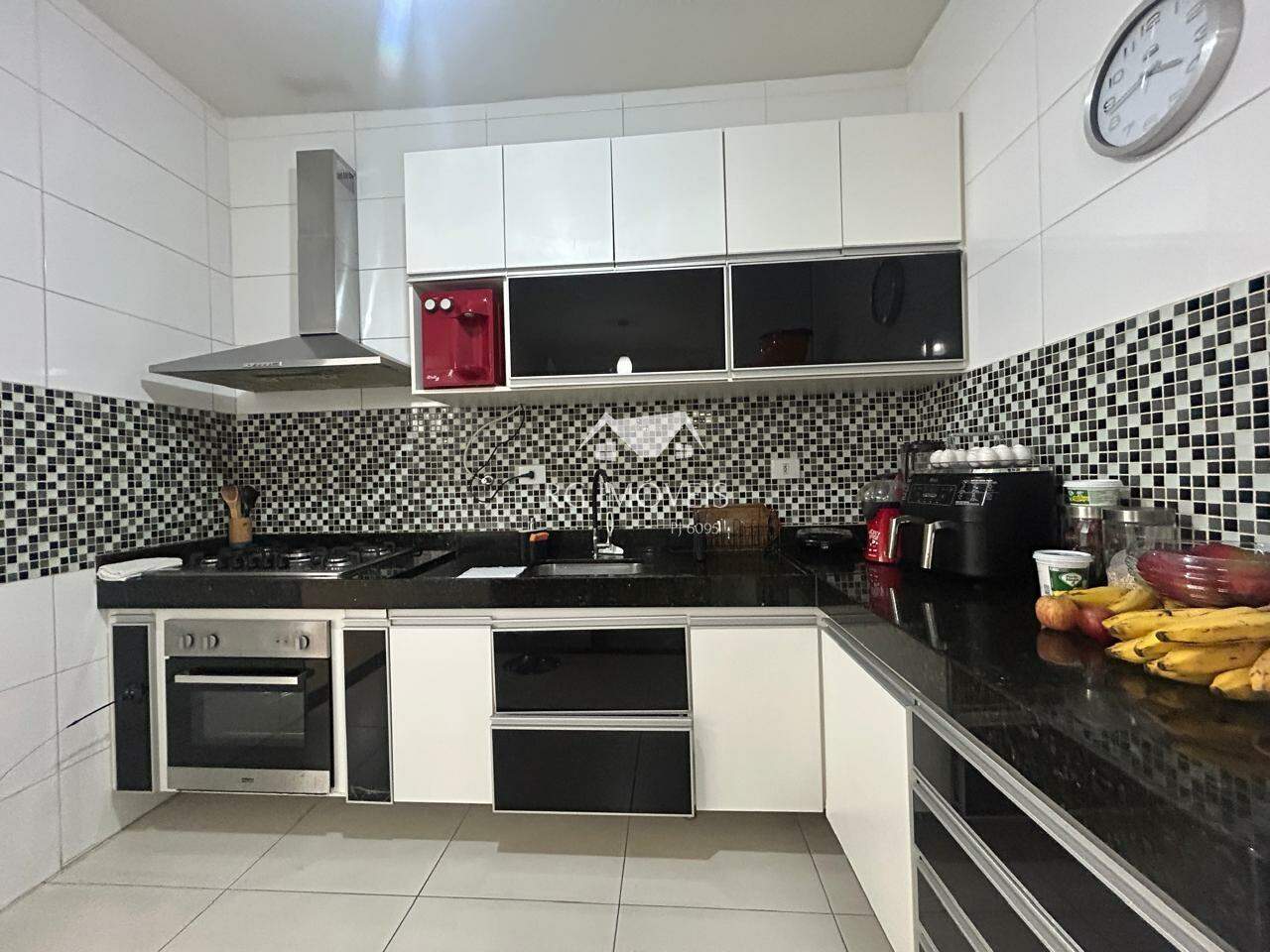 Casa, 3 quartos, 200 m² - Foto 9