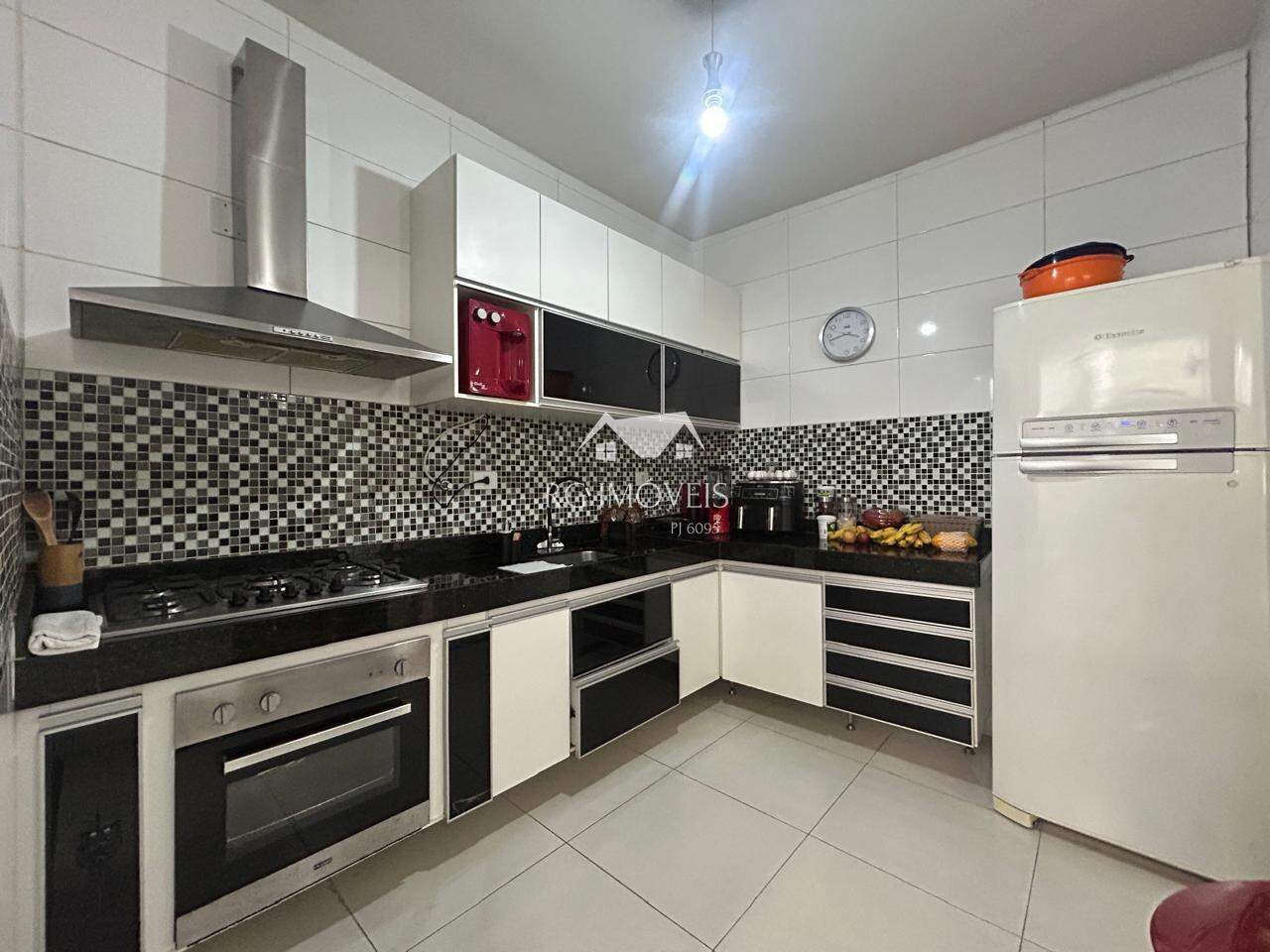 Casa, 3 quartos, 200 m² - Foto 8