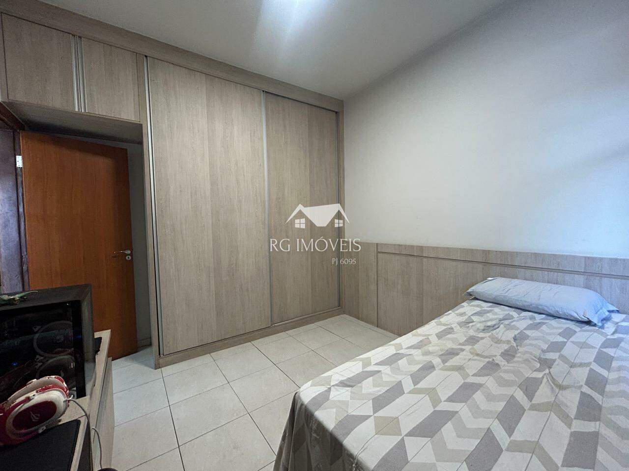 Casa, 3 quartos, 200 m² - Foto 13