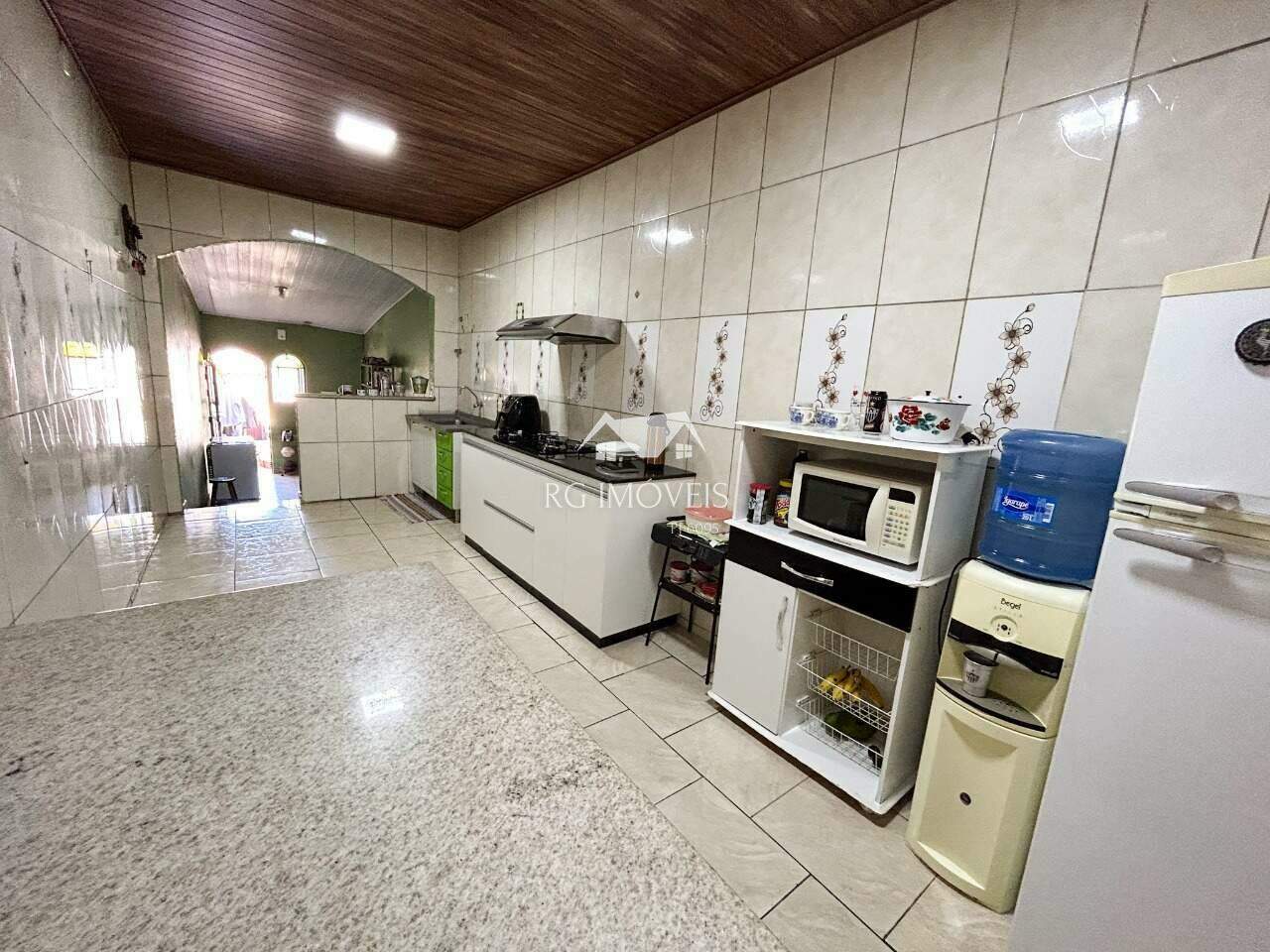 Casa à venda com 3 quartos, 180m² - Foto 4