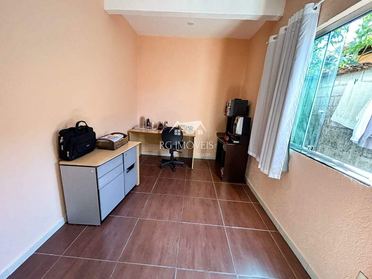 Casa à venda com 3 quartos, 180m² - Foto 11