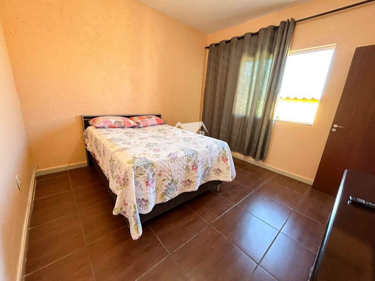 Casa à venda com 3 quartos, 180m² - Foto 17