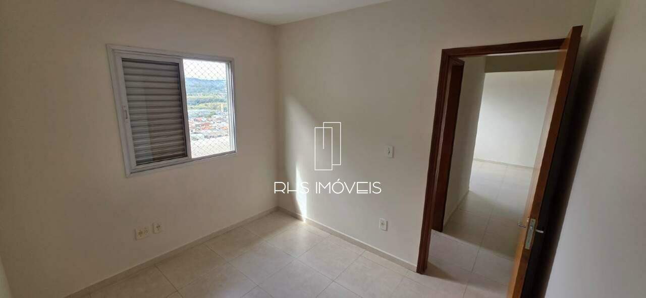 Apartamento à venda no Capela: 