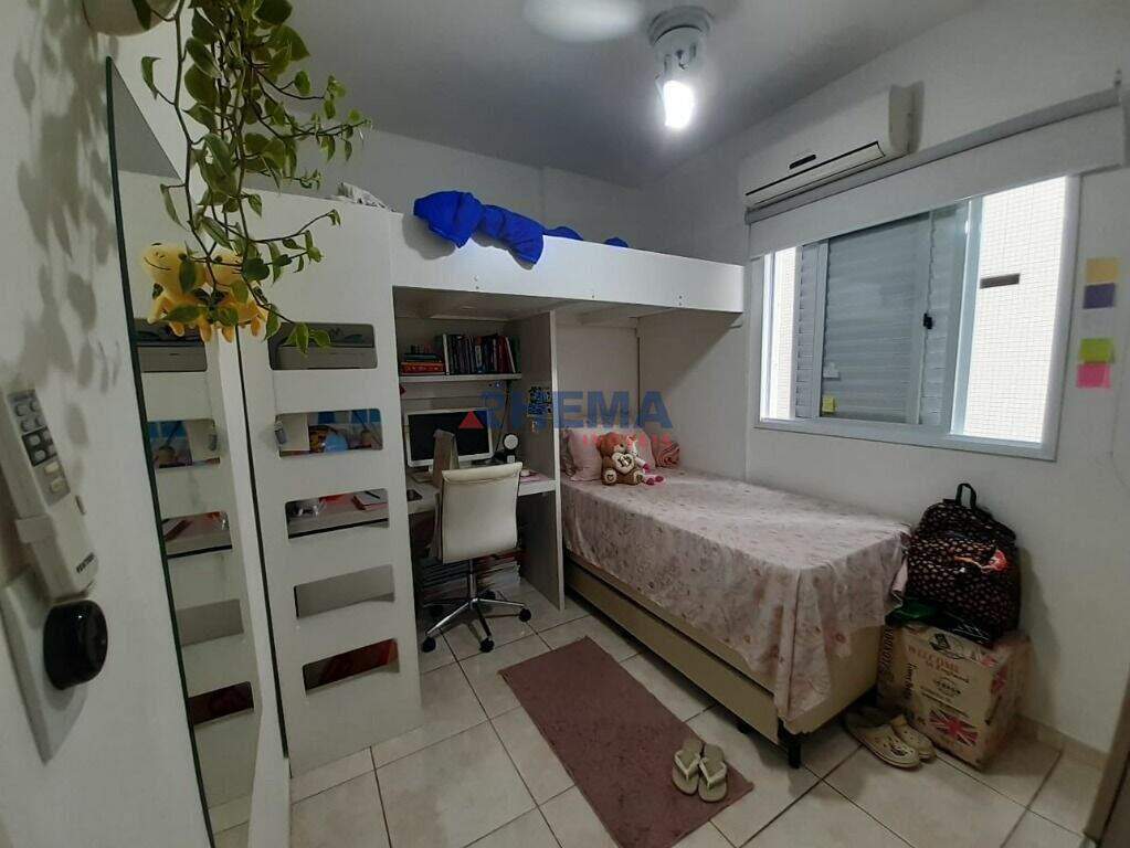 Apartamento à venda no Estuário: 