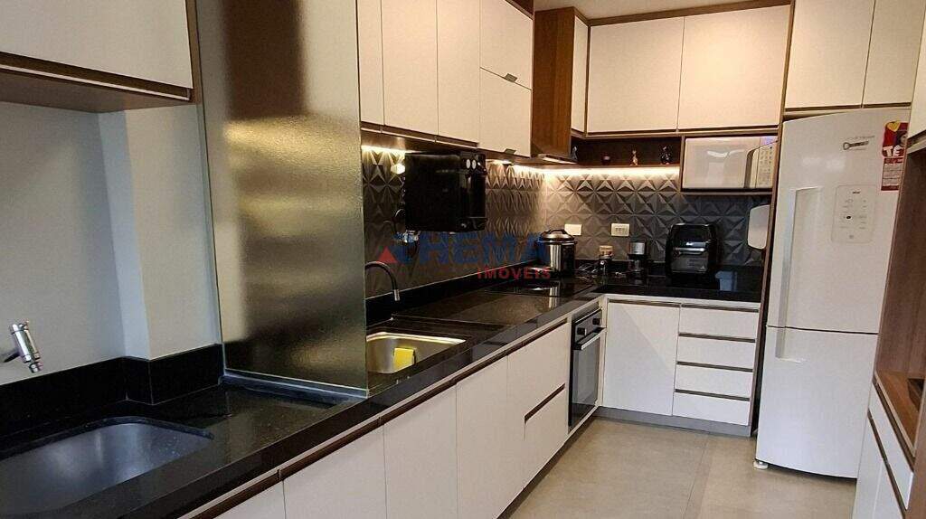 Apartamento à venda no Embaré: 