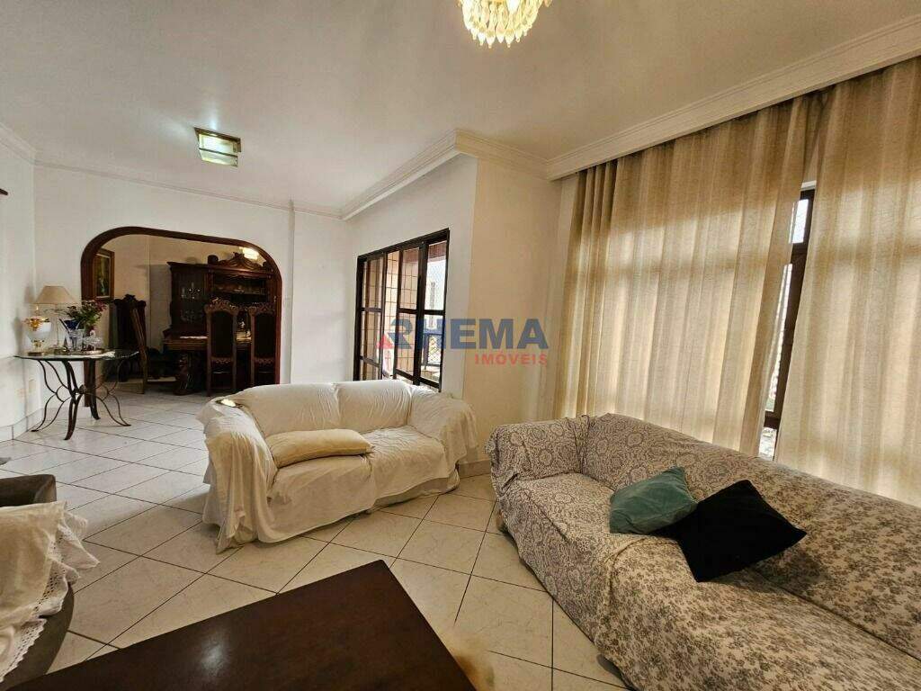 Apartamento à venda no Ponta da Praia: 