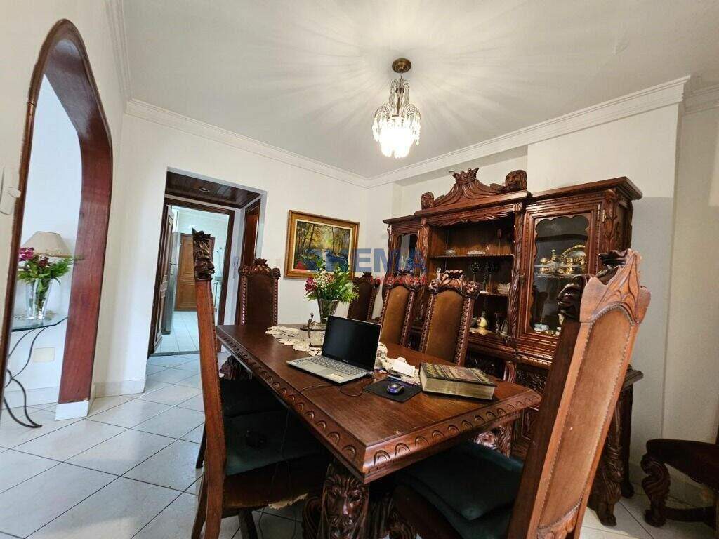 Apartamento à venda no Ponta da Praia: 