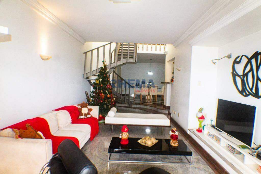 Apartamento Duplex à venda no Ponta da Praia: 