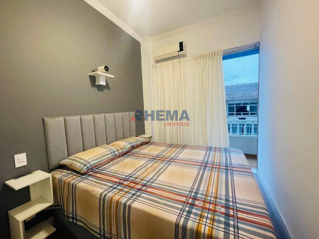 Apartamento à venda no Ponta da Praia: 