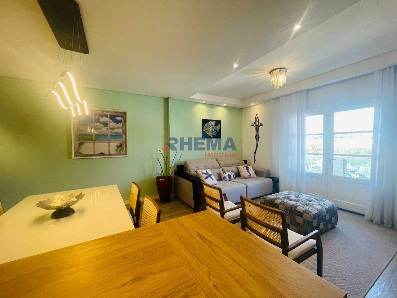 Apartamento à venda no Ponta da Praia: 