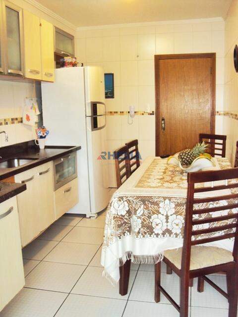 Apartamento à venda no Embaré: 