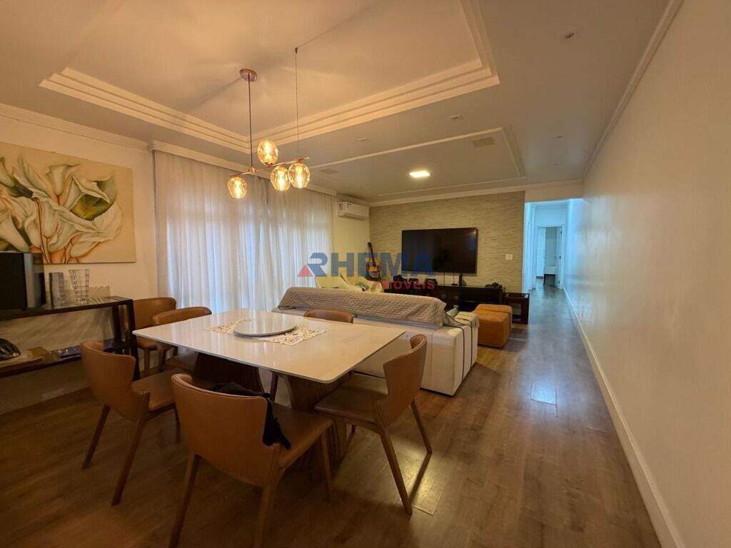 Apartamento à venda no Embaré: 