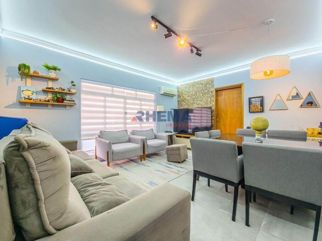Apartamento à venda no Embaré: 