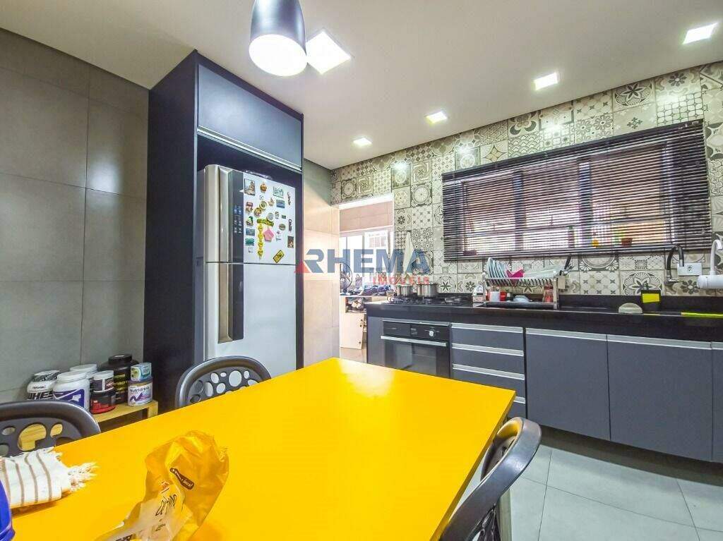 Apartamento à venda no Embaré: 